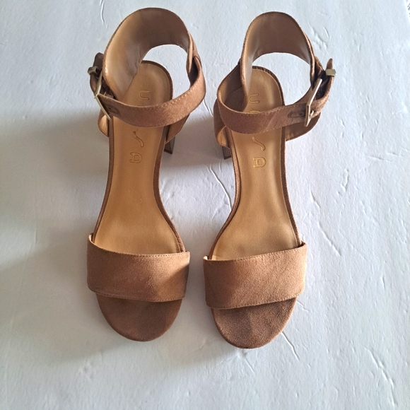 Unisa Shoes - UNISA Tan 2"-3" Block Heel Sandals Ankle Straps Women's Size 8.5 M